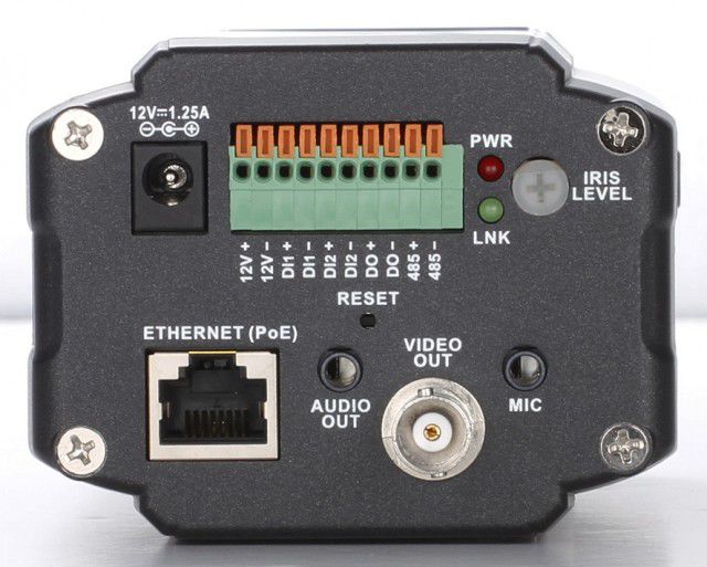 IP видеокамера D-Link DCS-3411 (Порт 10/100BASE-TX, 1/4"  CMOS  , 640х480 , 30fps, двухсторонняя передача звука, Retail)